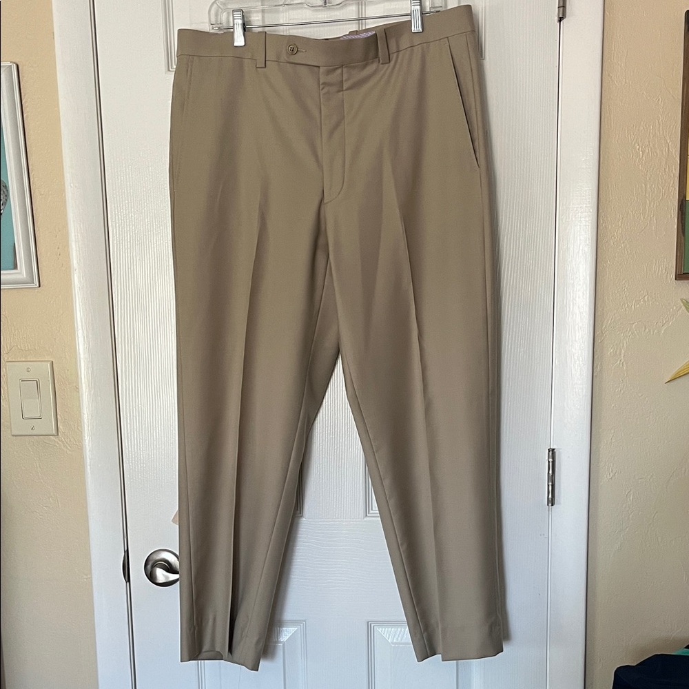 Aristo eighteen mens Stirling 100%wool slacks pants lightweight Stone beige 36